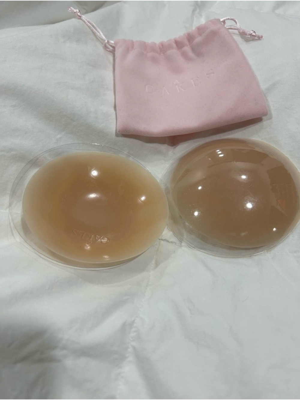Adhesive-free Silicone Nipple Covers with Pink Carry Pouch - Honey